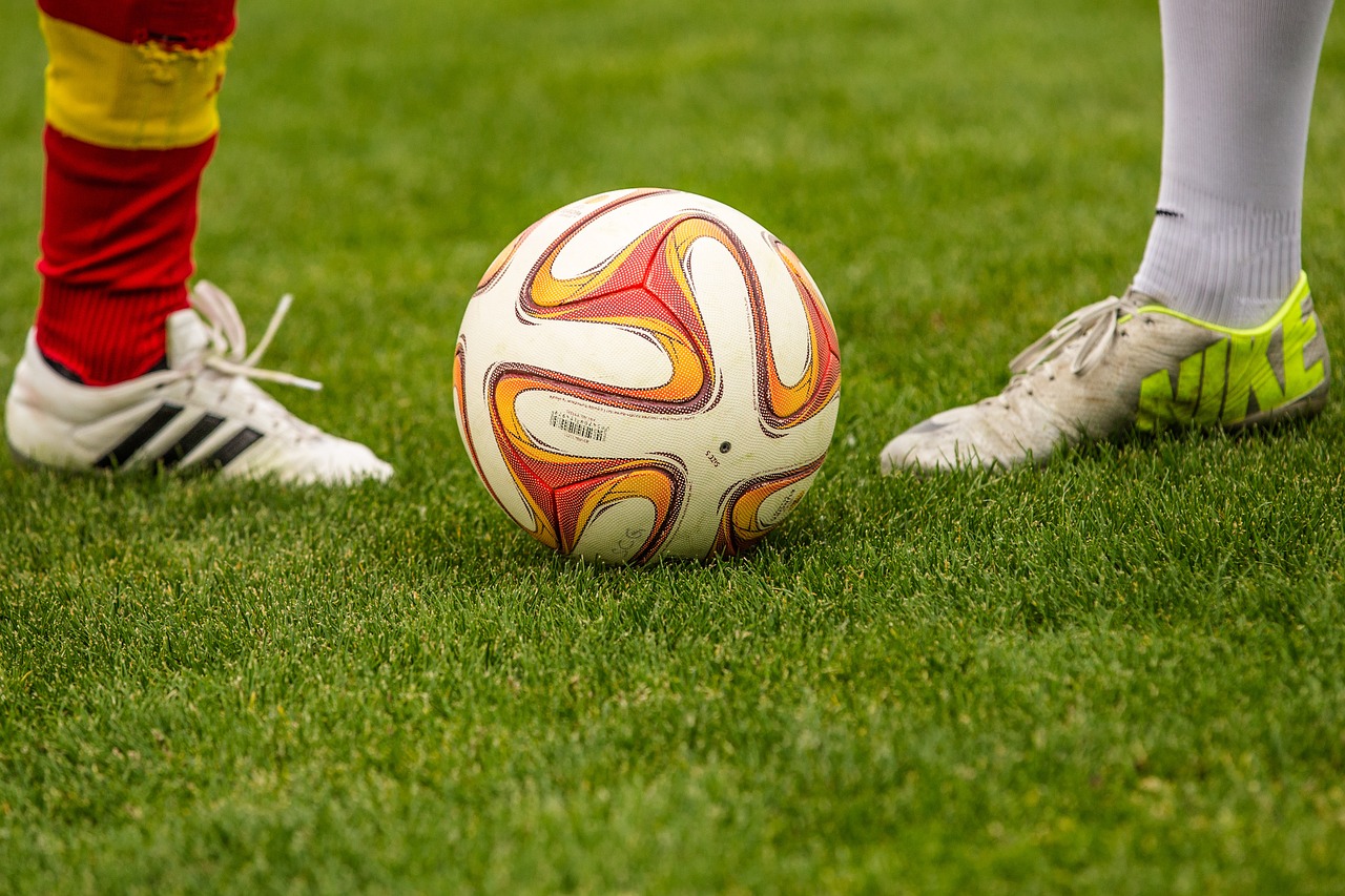 サッカー選手から学ぶ ポジション別のプレースタイル簡単まとめ Soccer Move