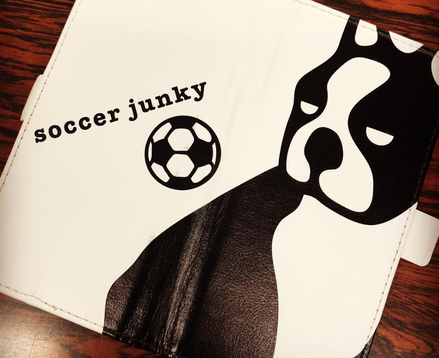 サッカー】soccer junky(サッカージャンキー)ってどんなブランド？おすすめウェア＆口コミ・評判を調査！ - SOCCER MOVE